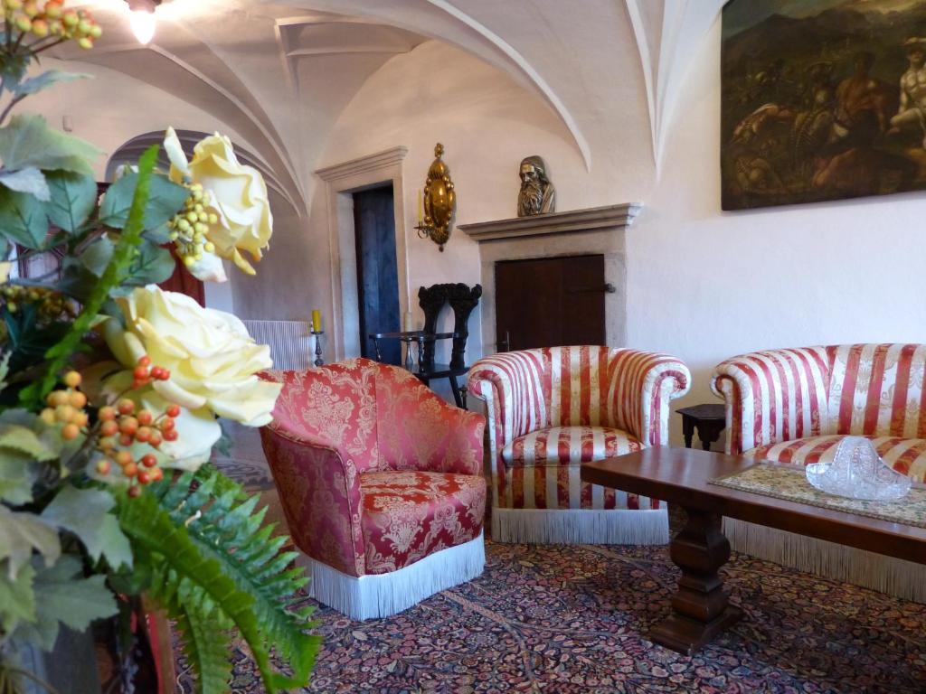 Apartments Schloss Paschbach Appiano Sulla Strada Del Vino Zewnętrze zdjęcie