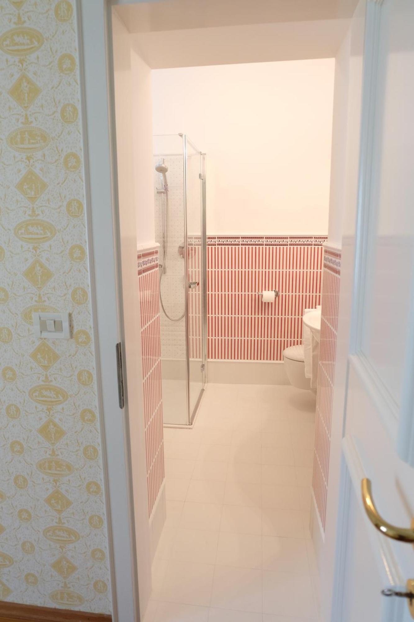 Apartments Schloss Paschbach Appiano Sulla Strada Del Vino Zewnętrze zdjęcie