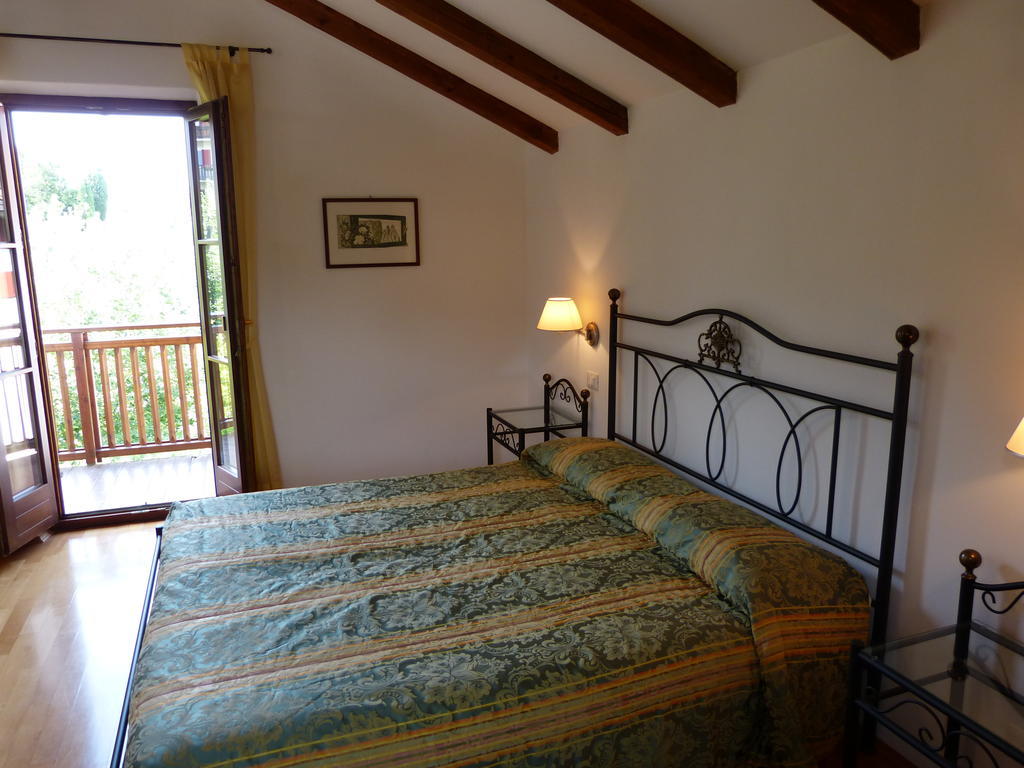 Apartments Schloss Paschbach Appiano Sulla Strada Del Vino Pokój zdjęcie