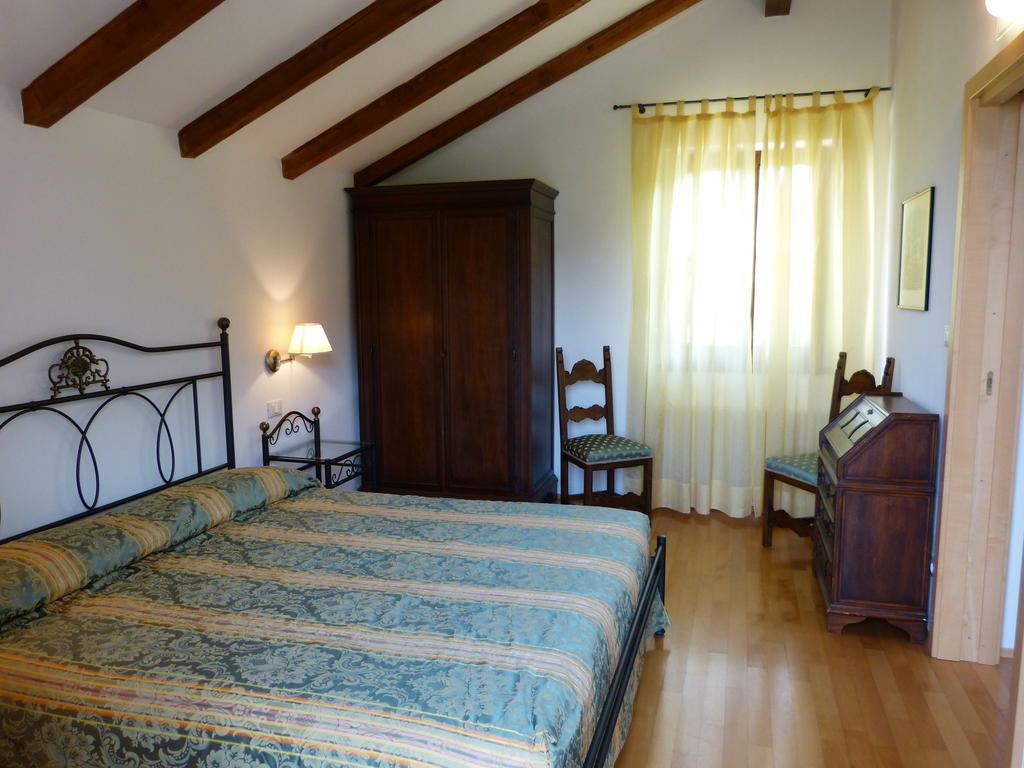 Apartments Schloss Paschbach Appiano Sulla Strada Del Vino Pokój zdjęcie