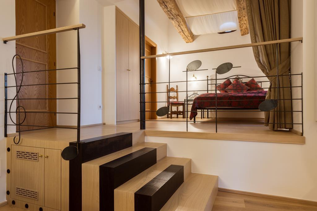 Apartments Schloss Paschbach Appiano Sulla Strada Del Vino Zewnętrze zdjęcie