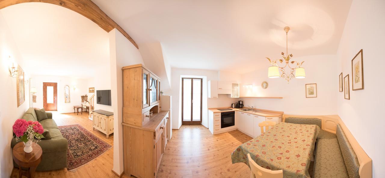 Apartments Schloss Paschbach Appiano Sulla Strada Del Vino Zewnętrze zdjęcie